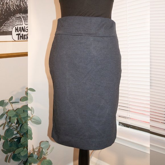 Premise Studio Small Herringbone Navy Blue Pencil Skirt - Picture 2 of 3